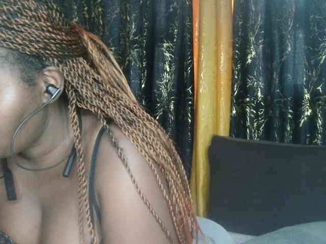 Sexxy-pretty24 webcam