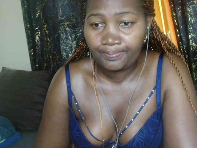 Sexxy-pretty24 webcam