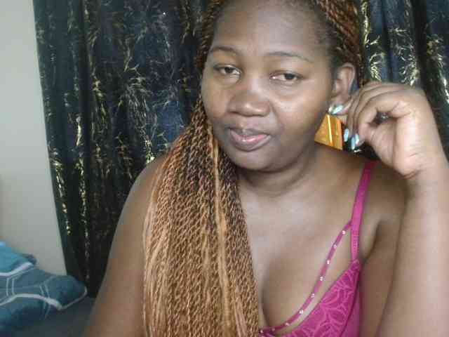 Sexxy-pretty24 webcam