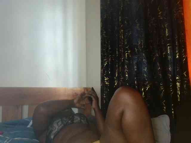 Sexxy-pretty24 webcam