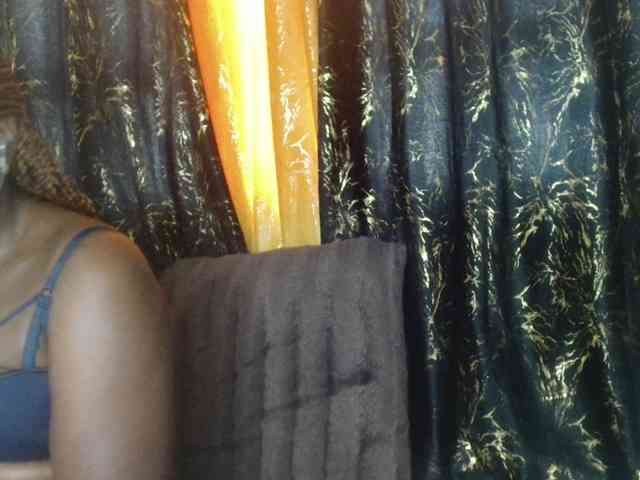 Sexxy-pretty24 webcam