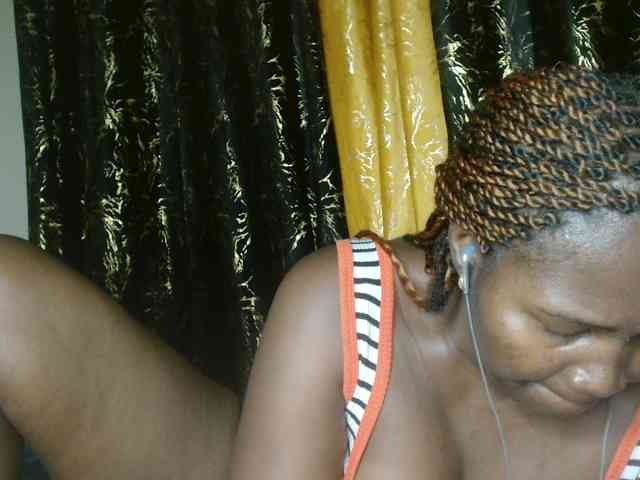 Sexxy-pretty24 webcam