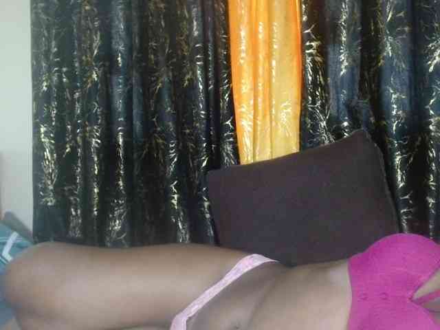 Sexxy-pretty24 webcam