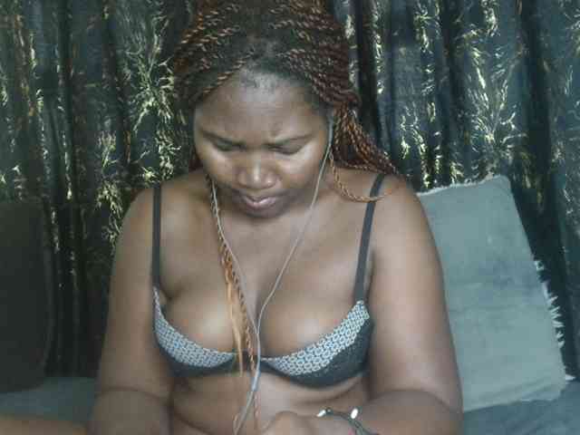 Sexxy-pretty24 webcam