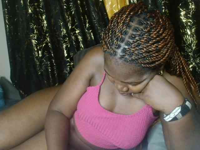 Sexxy-pretty24 webcam