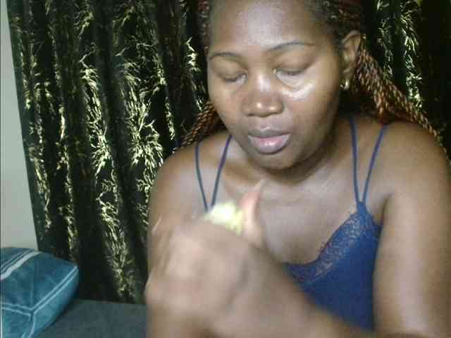 Sexxy-pretty24 webcam