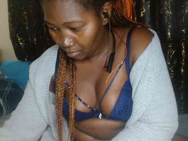 Sexxy-pretty24 webcam