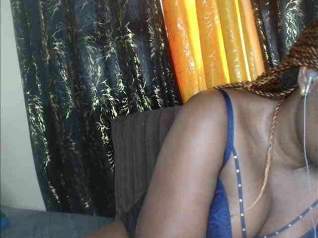 Sexxy-pretty24 webcam