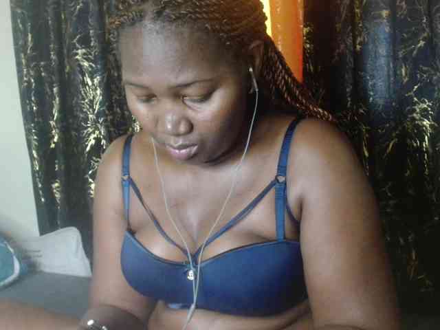 Sexxy-pretty24 webcam