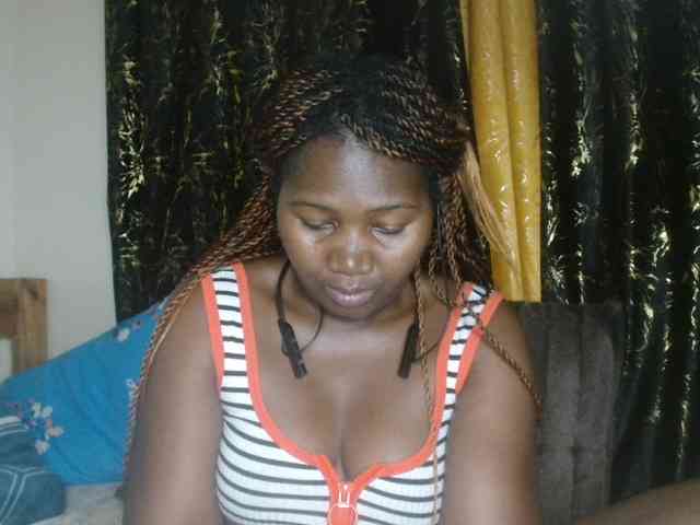Sexxy-pretty24 webcam