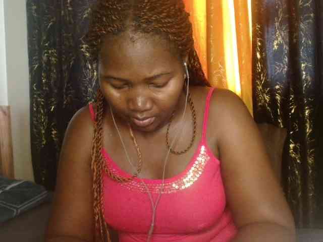 Sexxy-pretty24 webcam