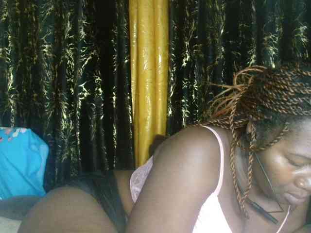Sexxy-pretty24 webcam