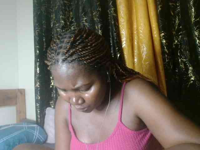 Sexxy-pretty24 webcam