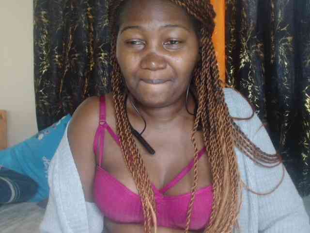 Sexxy-pretty24 webcam
