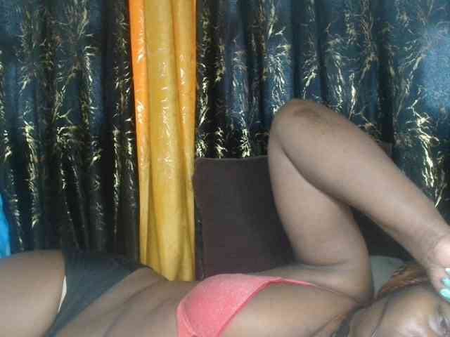 Sexxy-pretty24 webcam