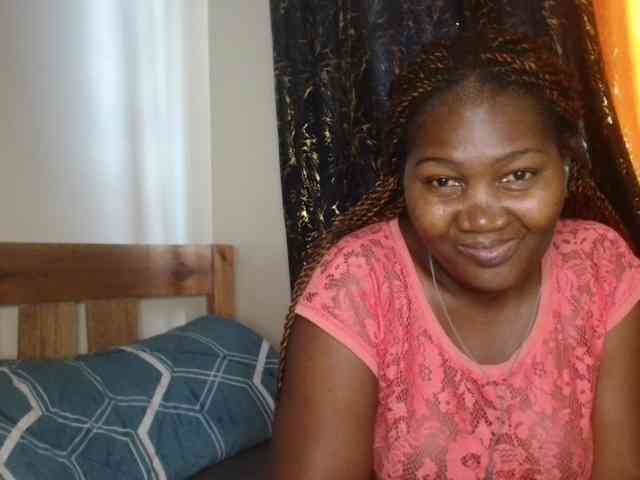 Sexxy-pretty24 webcam