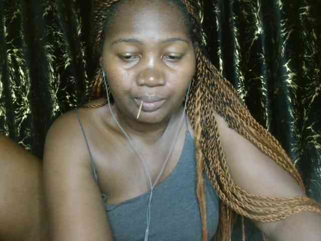 Sexxy-pretty24 webcam