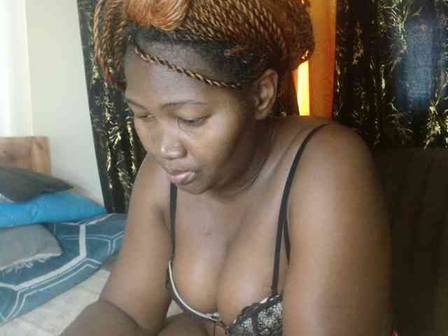 Sexxy-pretty24 webcam