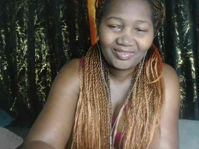 Sexxy-pretty24 webcam