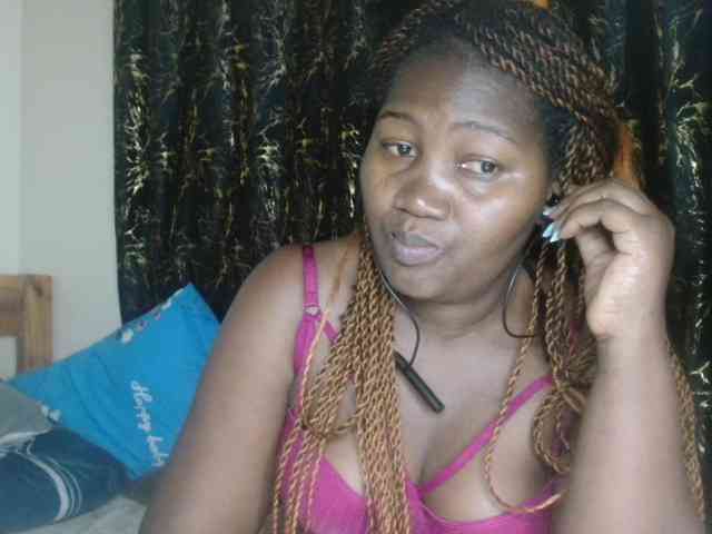Sexxy-pretty24 webcam