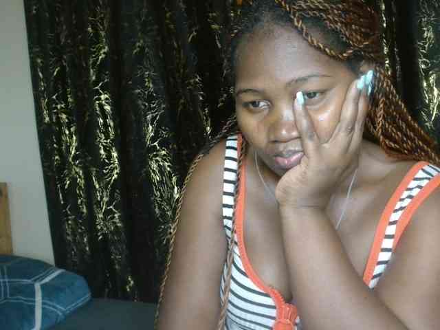 Sexxy-pretty24 webcam