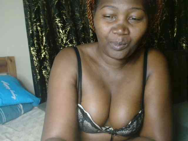 Sexxy-pretty24 webcam