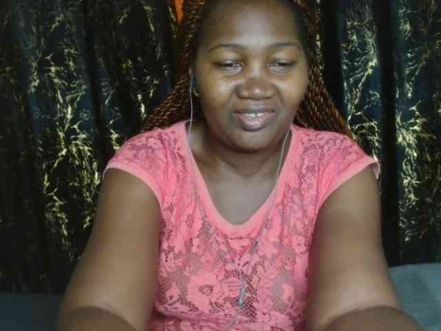 Sexxy-pretty24 webcam