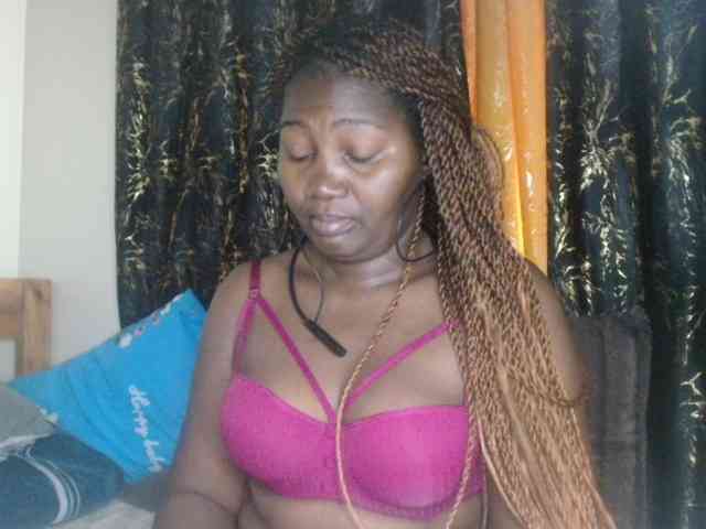 Sexxy-pretty24 webcam