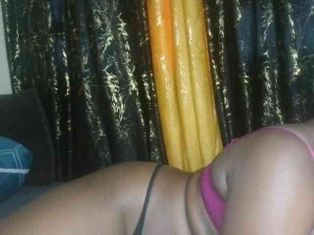 Sexxy-pretty24 webcam