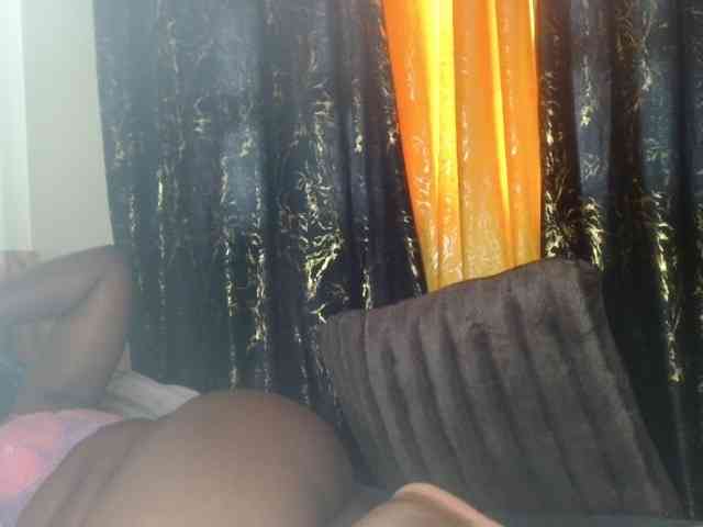 Sexxy-pretty24 webcam