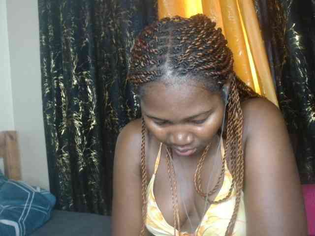 Sexxy-pretty24 webcam