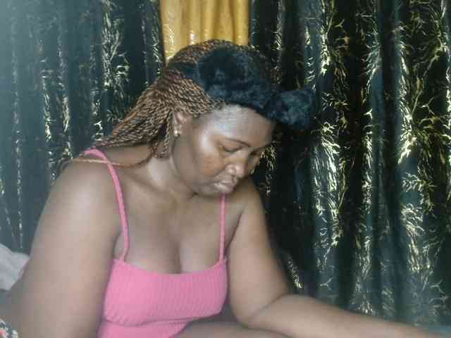 Sexxy-pretty24 webcam