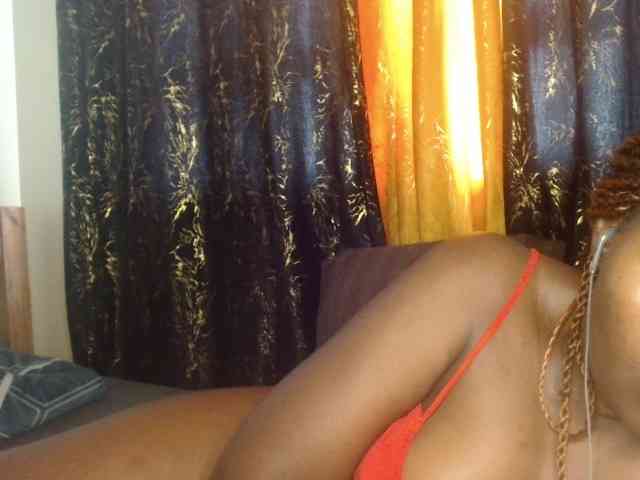 Sexxy-pretty24 webcam