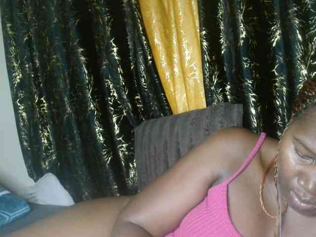 Sexxy-pretty24 webcam