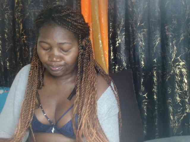 Sexxy-pretty24 webcam