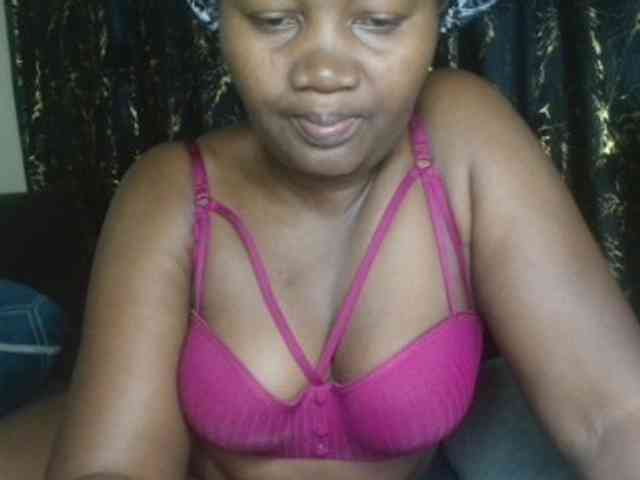 Sexxy-pretty24 webcam