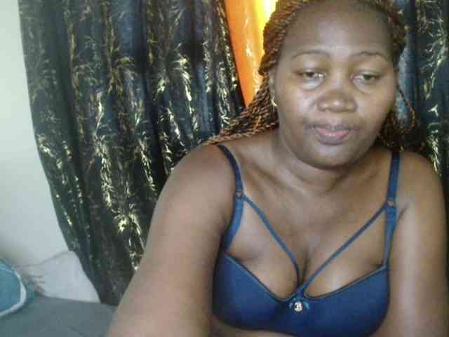 Sexxy-pretty24 webcam