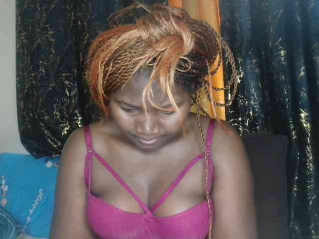 Sexxy-pretty24 webcam
