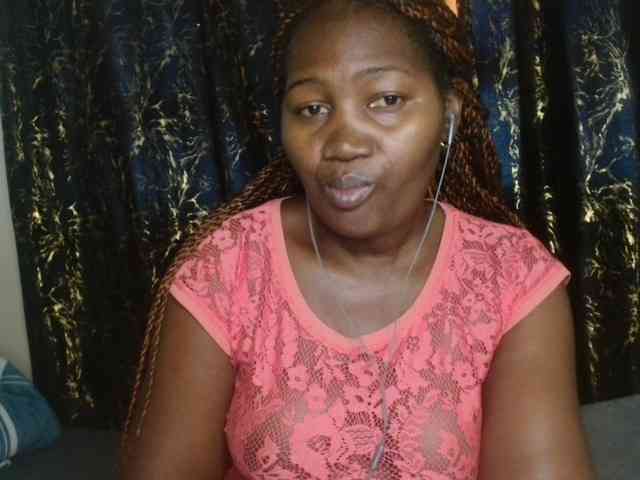 Sexxy-pretty24 webcam