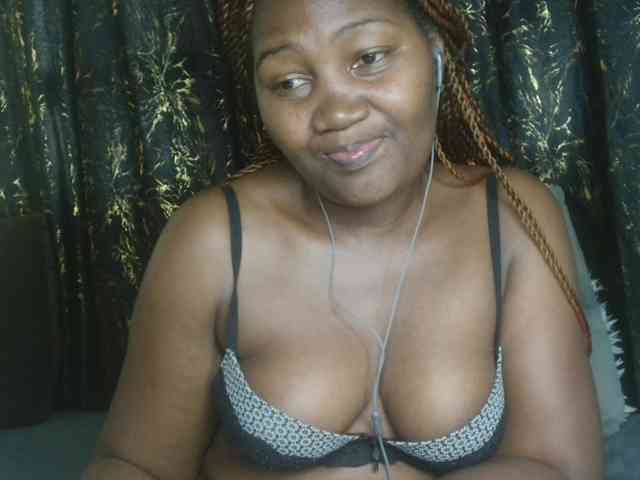 Sexxy-pretty24 webcam
