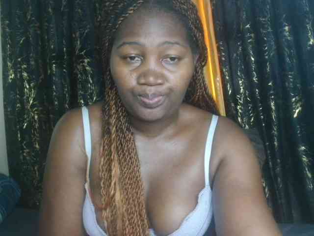Sexxy-pretty24 webcam