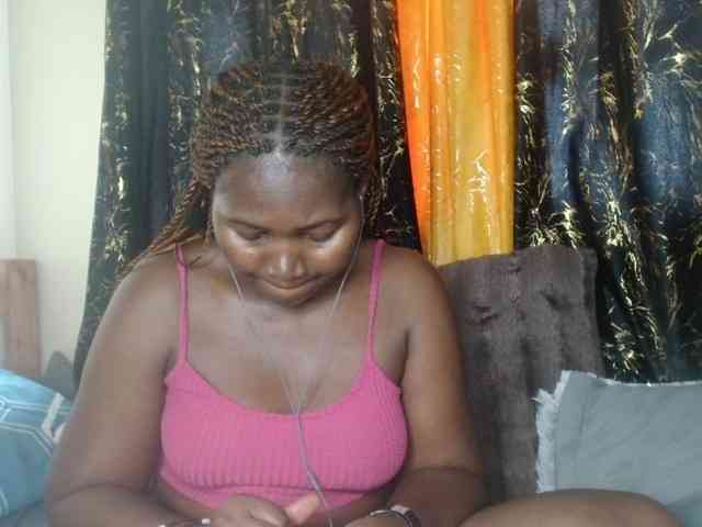 Sexxy-pretty24 webcam