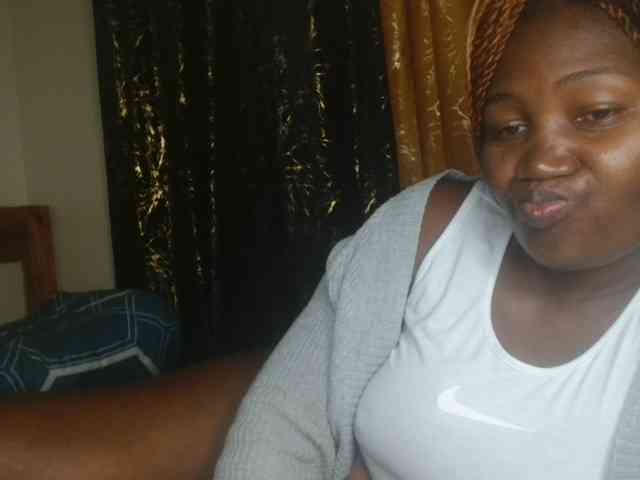 Sexxy-pretty24 webcam