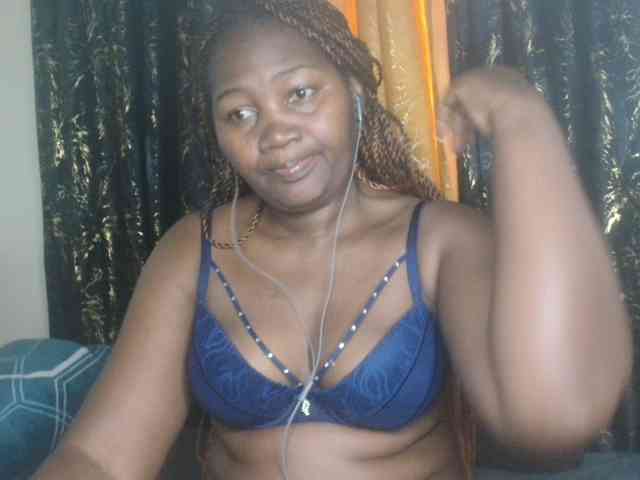 Sexxy-pretty24 webcam