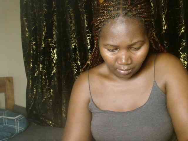 Sexxy-pretty24 webcam