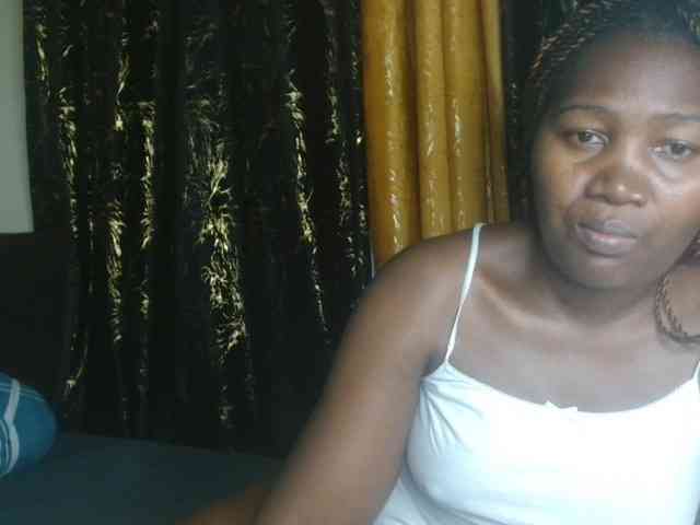 Sexxy-pretty24 webcam