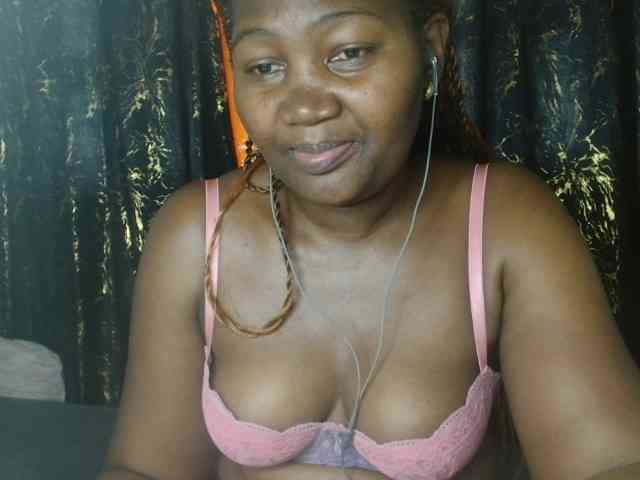 Sexxy-pretty24 webcam