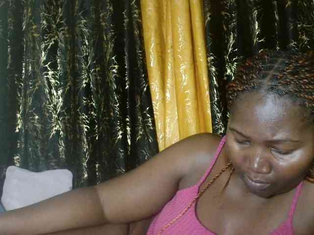 Sexxy-pretty24 webcam