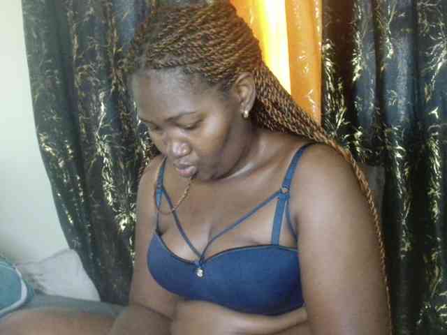 Sexxy-pretty24 webcam