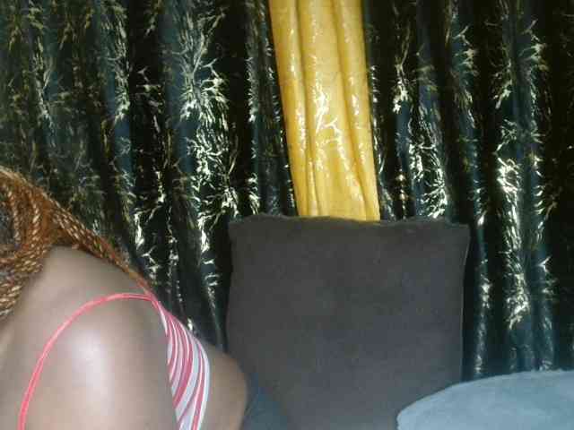 Sexxy-pretty24 webcam